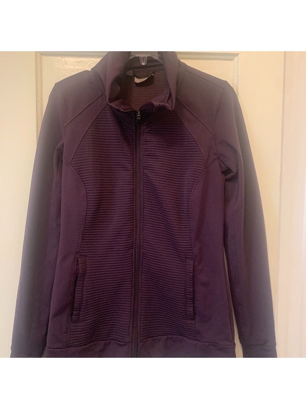 ATHELETA Women Light Jacket Eggplant Size Sml Full Zipper Pockets.